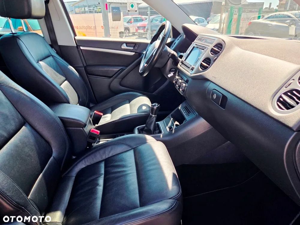 Volkswagen Tiguan 1.4 TSI BlueMotion Technology Exclusive - 32