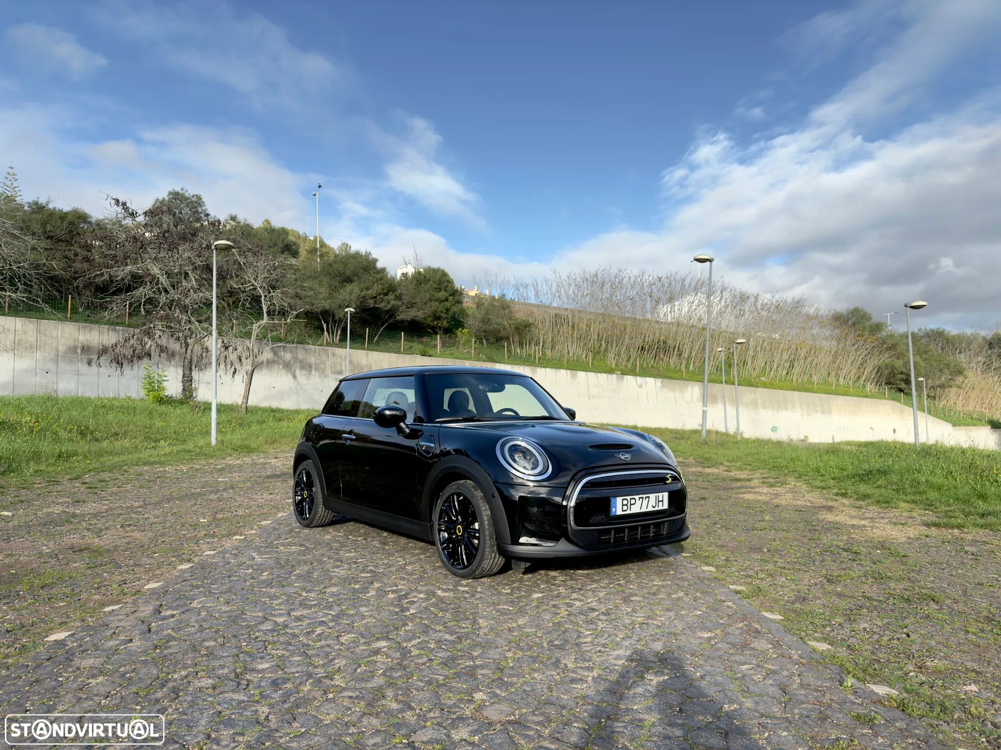 MINI 3 Portas Cooper SE - 1