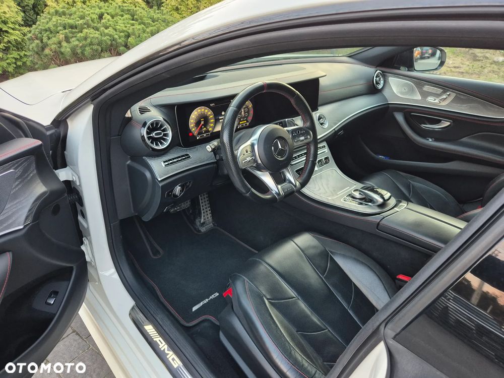 Mercedes-Benz CLS - 21