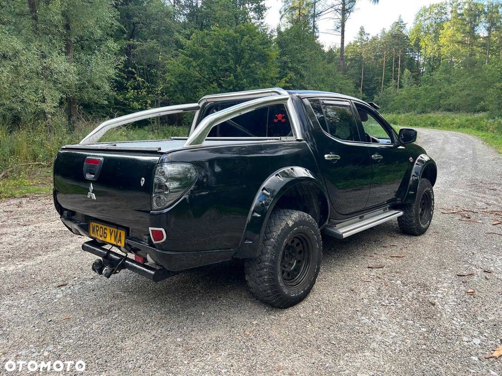 Mitsubishi L200 - 6