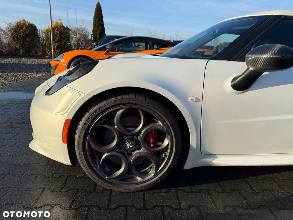 Alfa Romeo 4C 1.8 TBi - 18