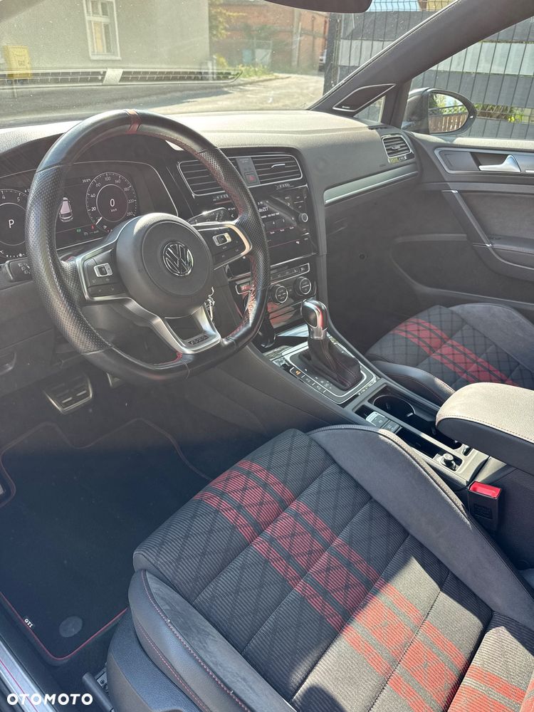 Volkswagen Golf GTI TCR 2.0 TSI OPF DSG - 16