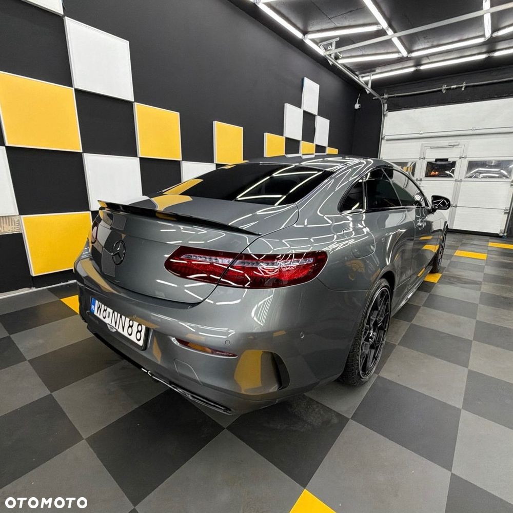 Mercedes-Benz Klasa E 200 9G-TRONIC - 9