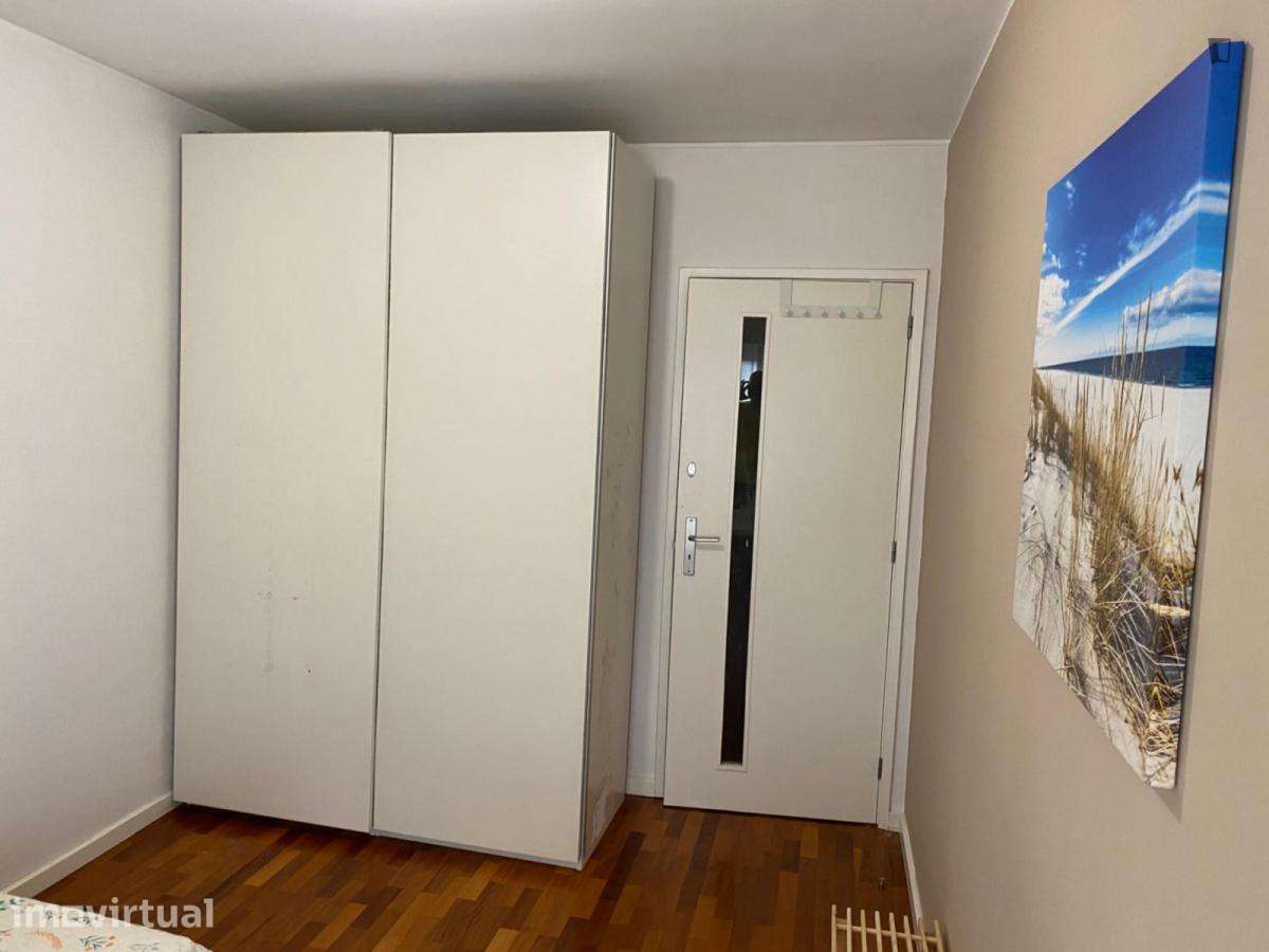 Quarto - localizado em Senhora da Hora Porto - Grande imagem: 4/28