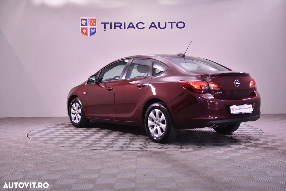 Opel Astra - 3