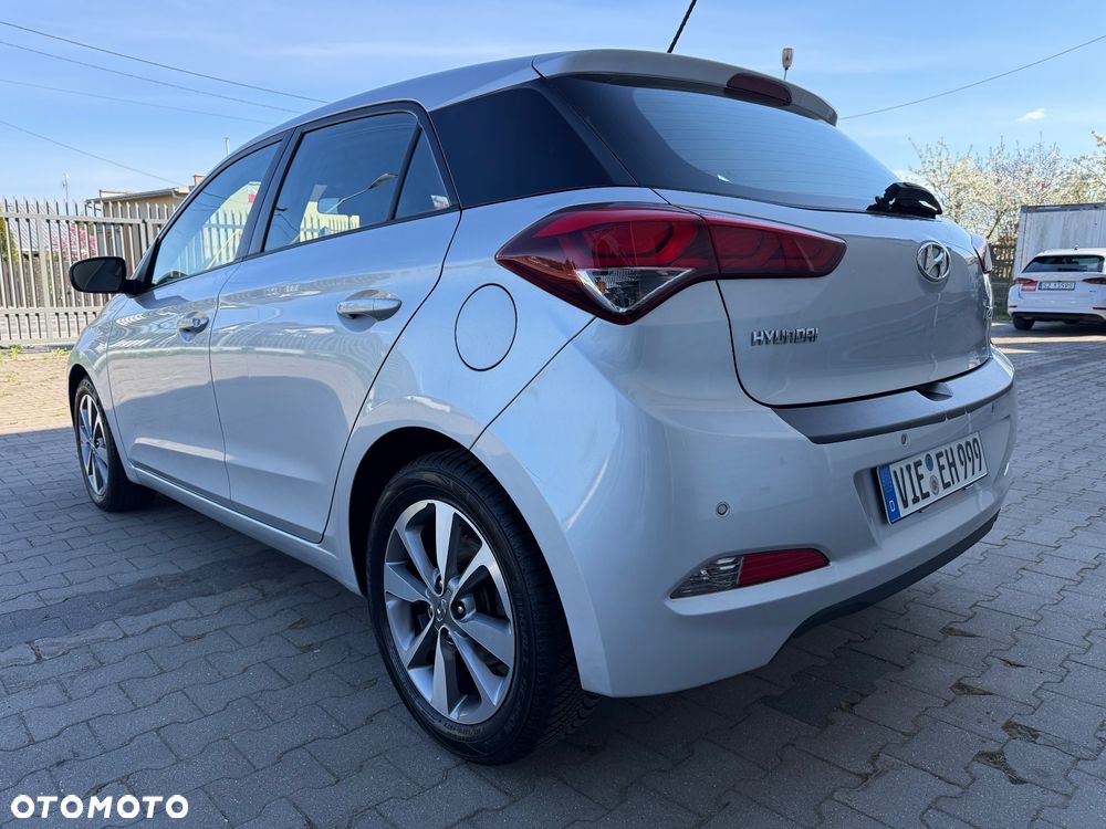 Hyundai i20 1.4 Style EU5 - 12