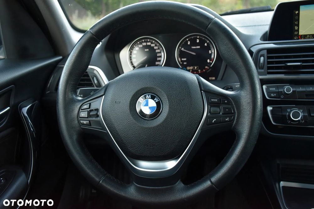 BMW Seria 1 116d Sport Line - 29