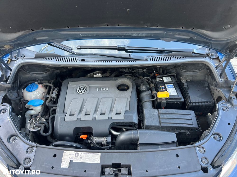 Volkswagen Touran - 14