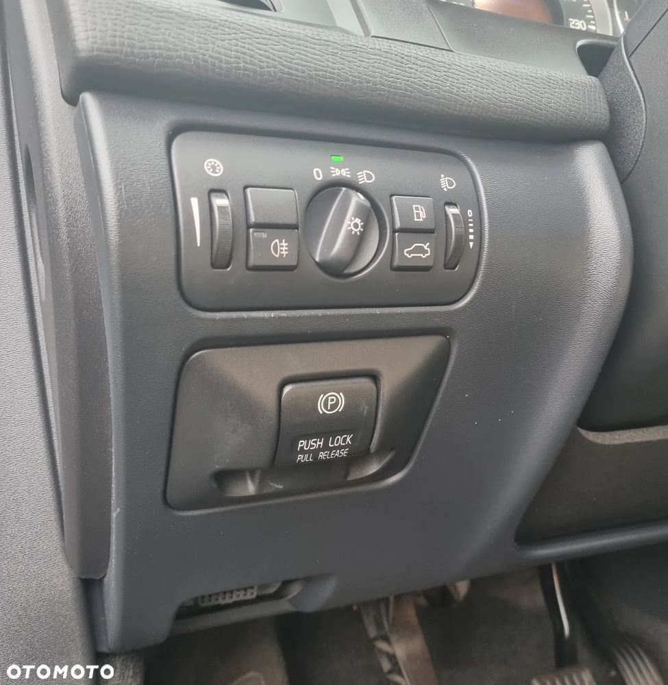 Volvo XC 60 D3 Edition Pro - 11