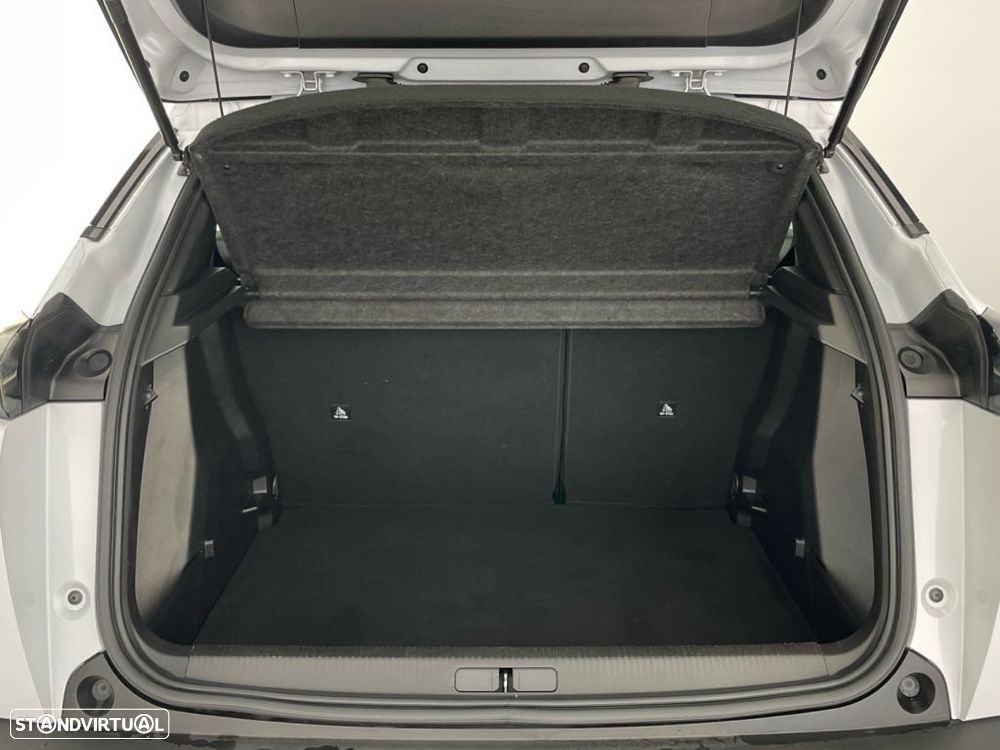 Peugeot 2008 1.2 PureTech Active - 13