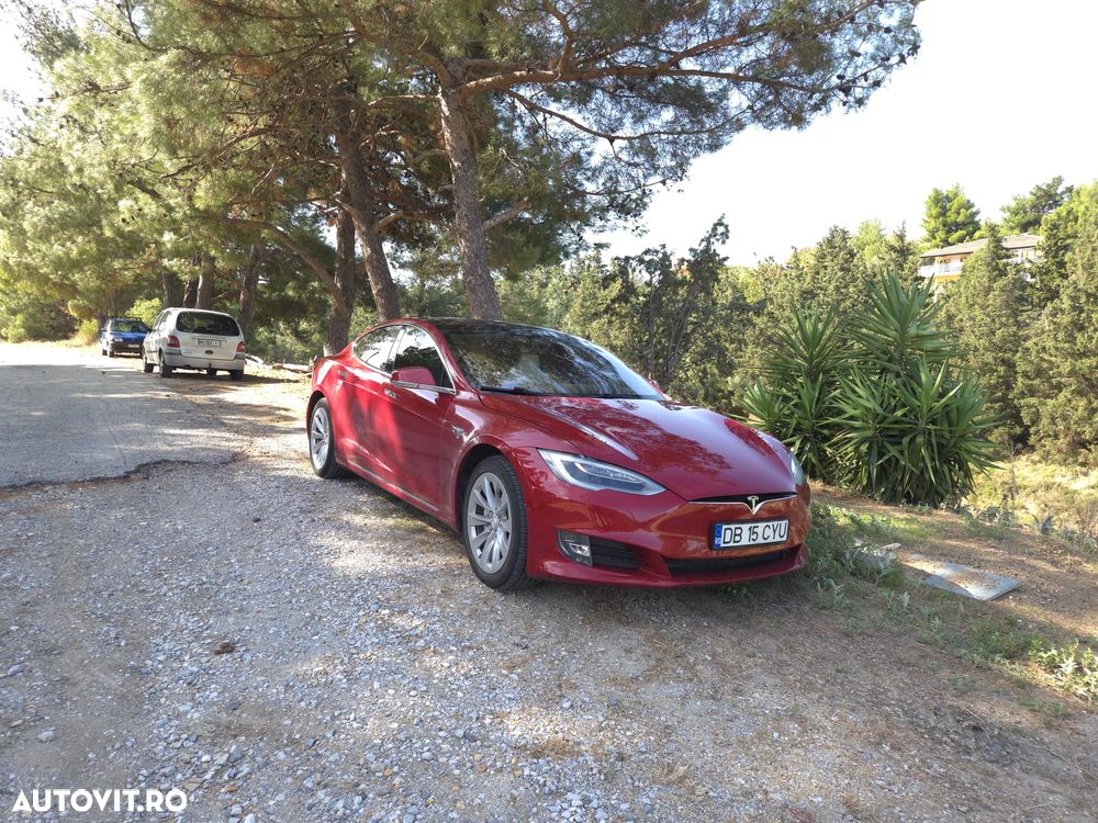 Tesla Model S - 27