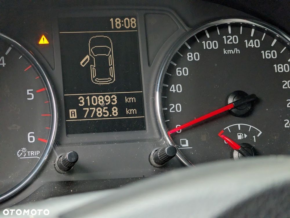 Nissan X-Trail 2.0 dCi XE - 11