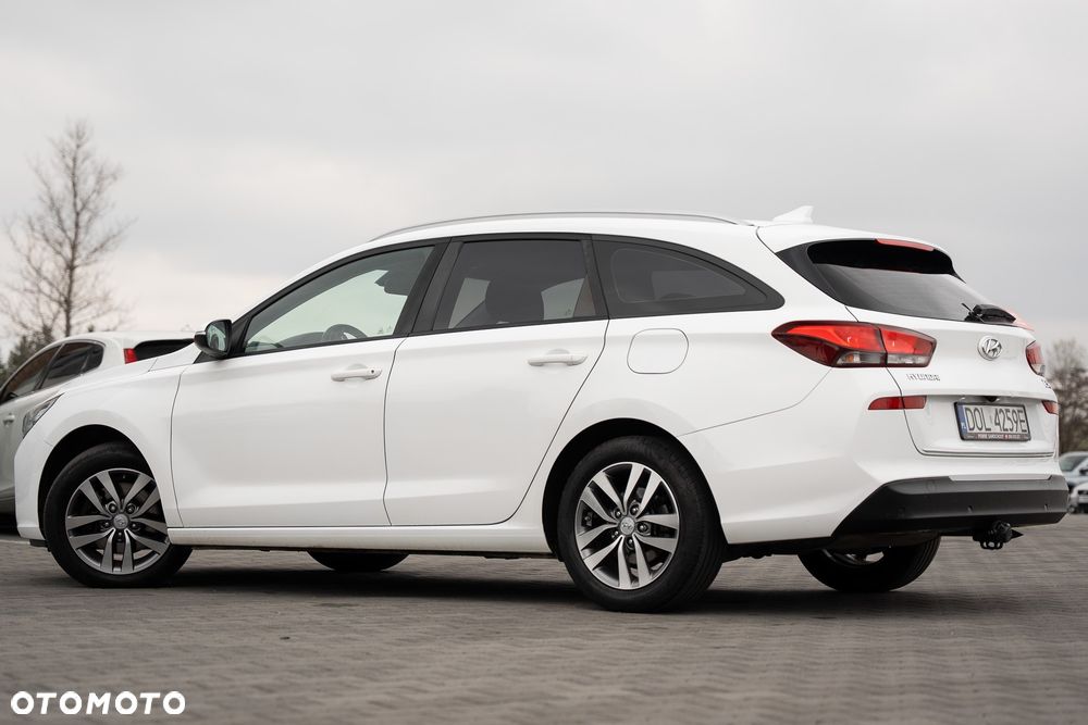 Hyundai i30 1.6 D Style - 14