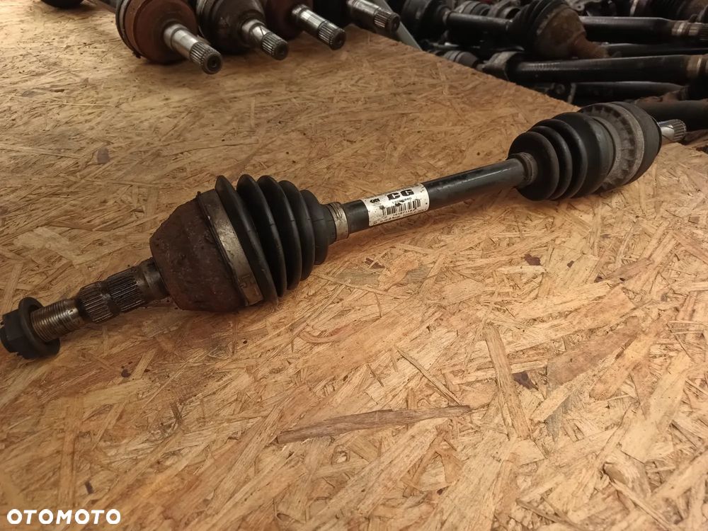 OPEL ASTRA J IV PÓŁOŚ LEWA 1.4 1.6 13250860 CG - 1