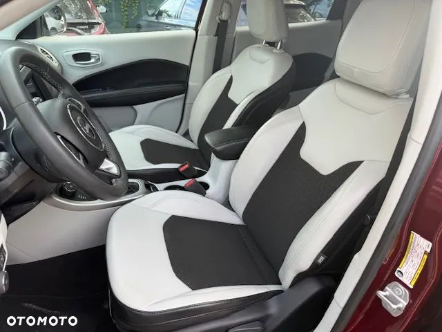 Jeep Compass - 13