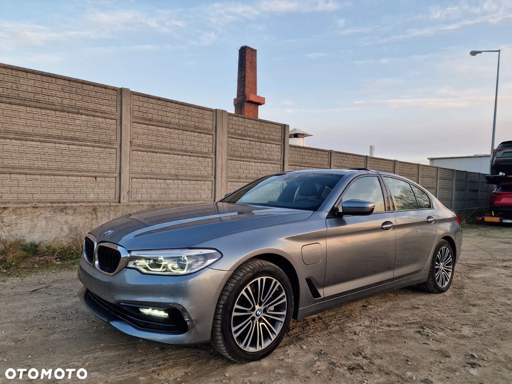 BMW Seria 5 530e iPerformance Sport Line sport - 2