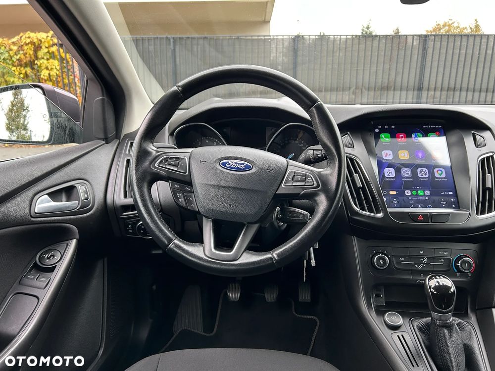 Ford Focus 1.6 Trend - 16