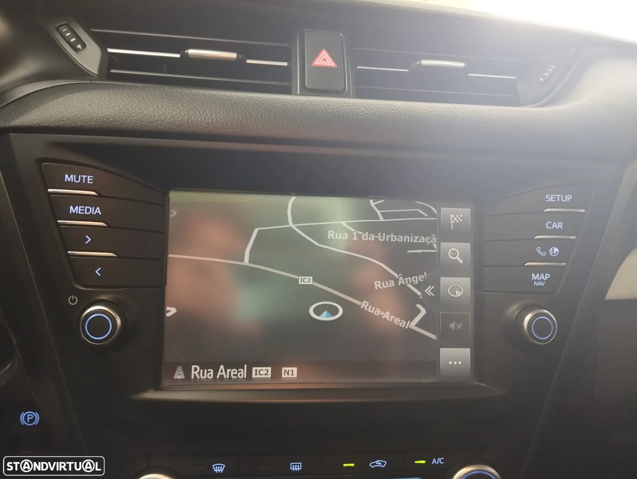 Toyota Avensis Touring Sports 1.6 D-4D - 27