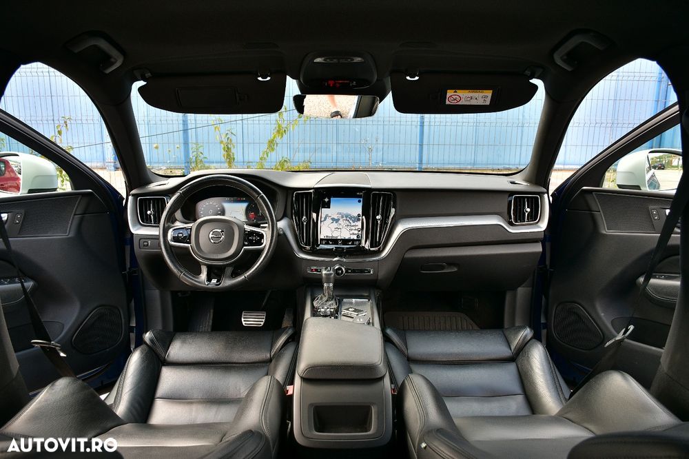 Volvo XC 60 D5 AWD R-Design - 13