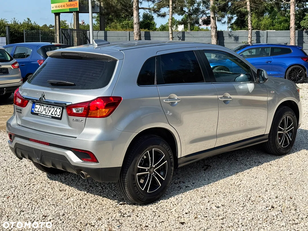 Mitsubishi ASX - 14