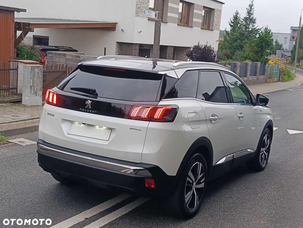 Peugeot 3008 1.6 PureTech HYbrid GT Line S&S EAT8 - 19