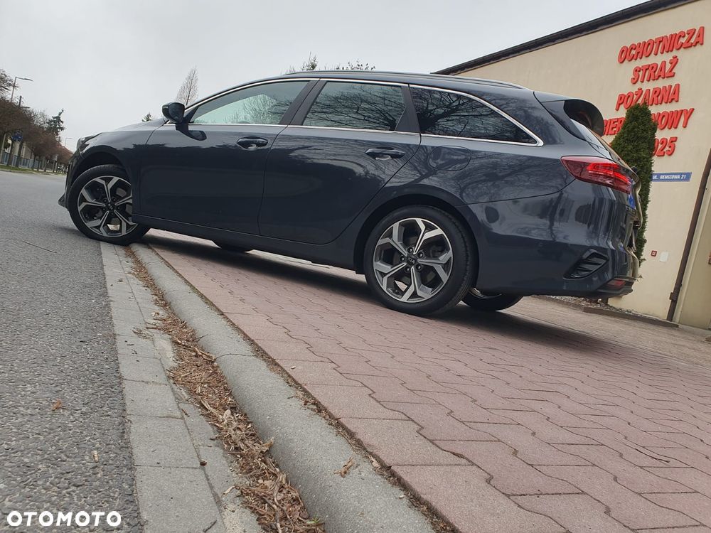 Kia Ceed 1.6 CRDi DCT Spirit - 26