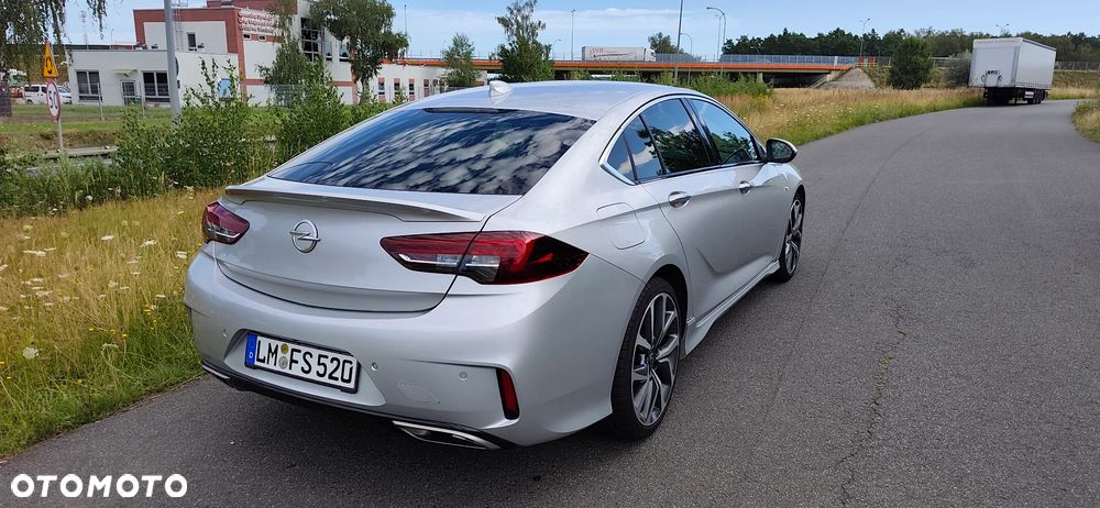 Opel Insignia 2.0 T 4x4 GSi S&S - 15