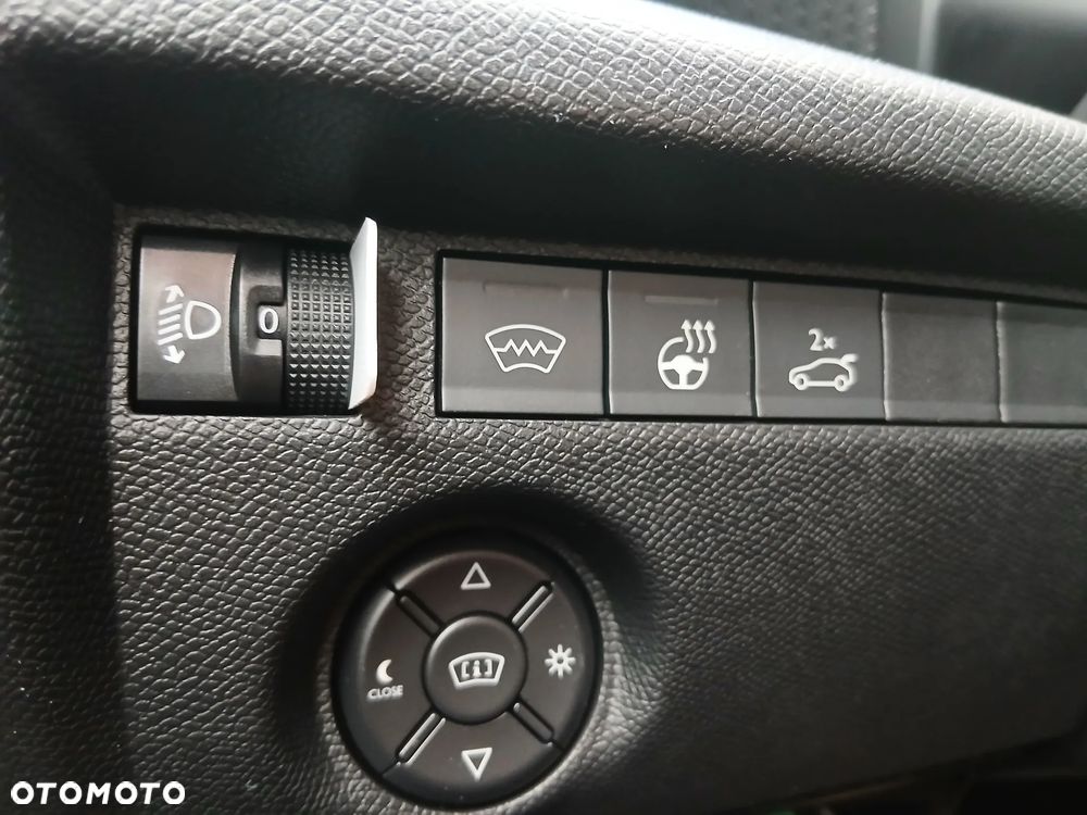 Citroën C4X 1.2 mHEV Max eDCT6 - 17