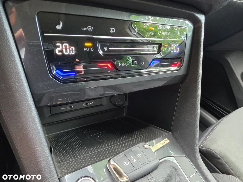 Volkswagen Tiguan 2.0 TDI SCR DSG ACTIVE - 35