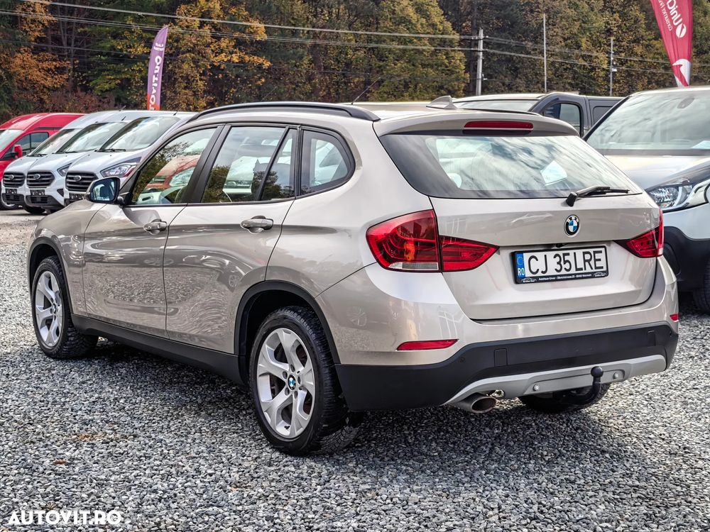 BMW X1 xDrive18d Sport Line - 11