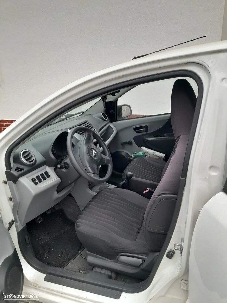 Nissan Pixo 1.0 Visia - 9