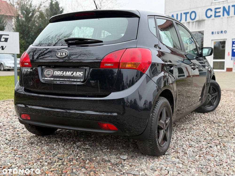 Kia Venga - 14