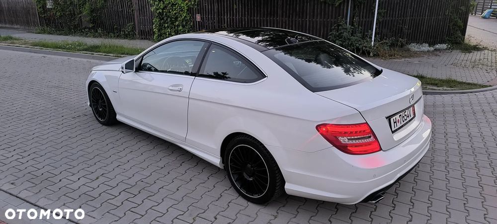Mercedes-Benz Klasa C 250 Sport 7G-TRONIC - 21