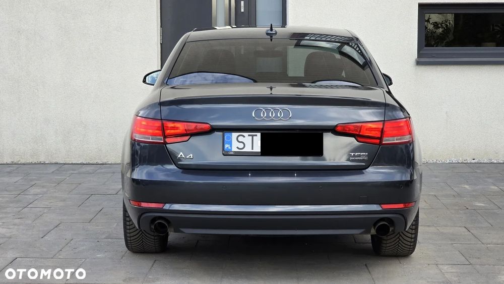 Audi A4 Limousine - 14