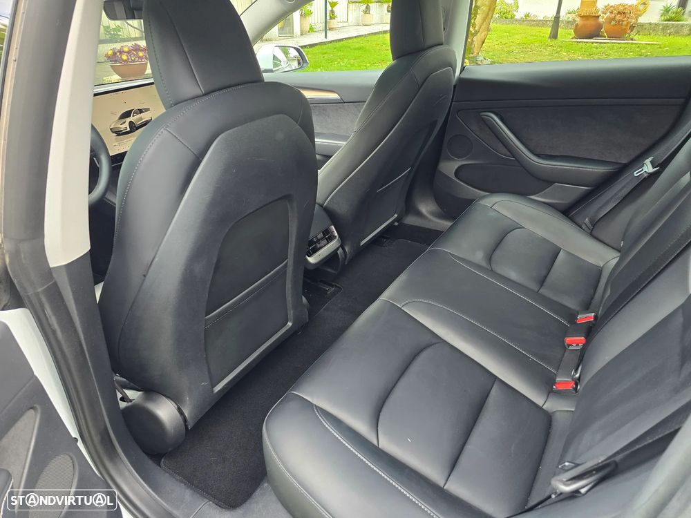 Tesla Model 3 Standard Range Plus RWD - 11