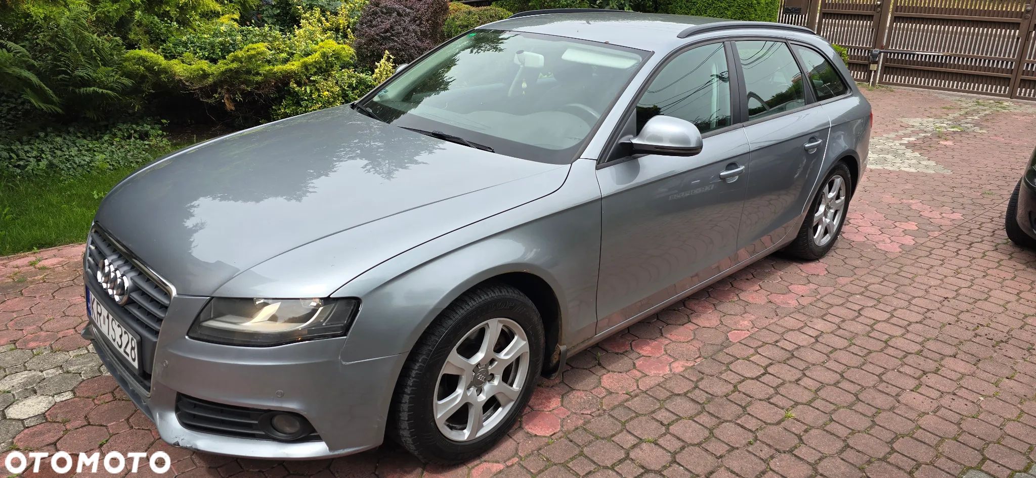Audi A4 - 1