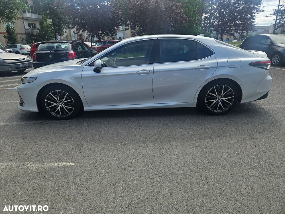 Toyota Camry 2.5 Exclusive - 1