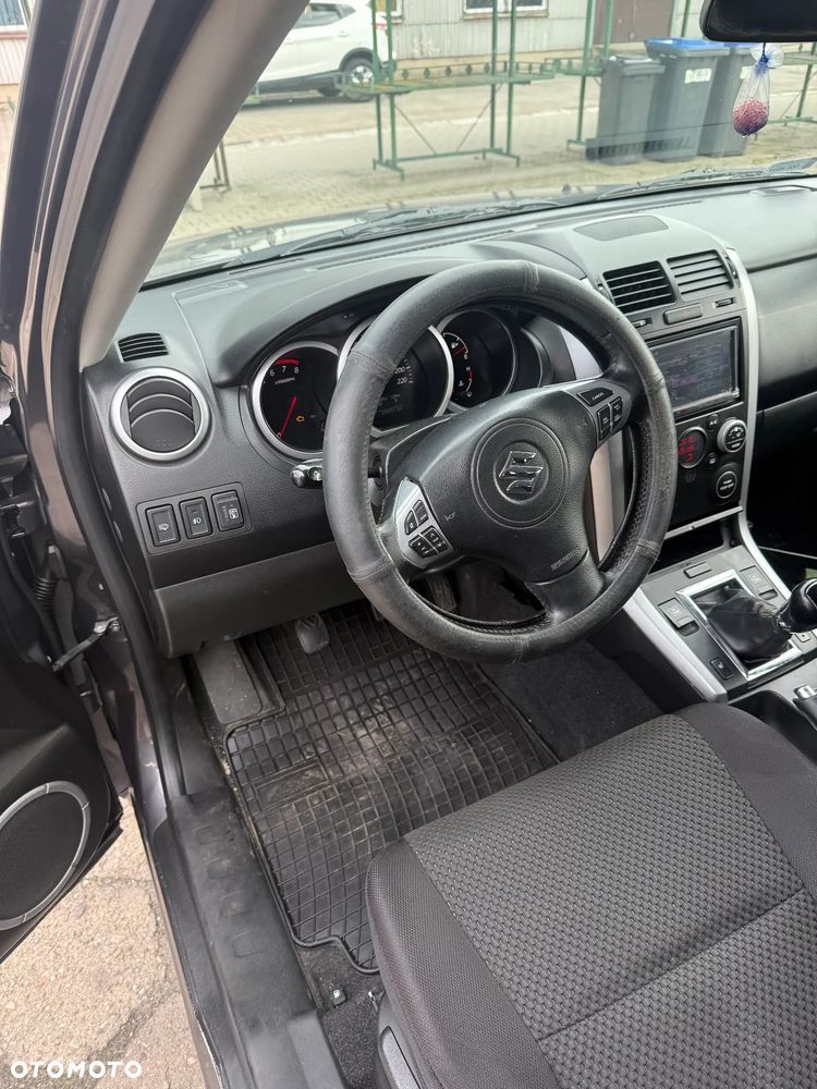 Suzuki Grand Vitara 2.4 Elegance EU5 - 5
