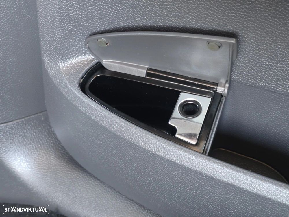 VW Golf 1.9 TDi Confortline - 23