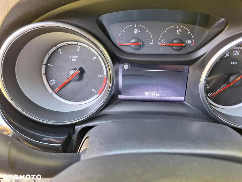 Opel Astra 1.6 CDTI Dynamic S&S - 10