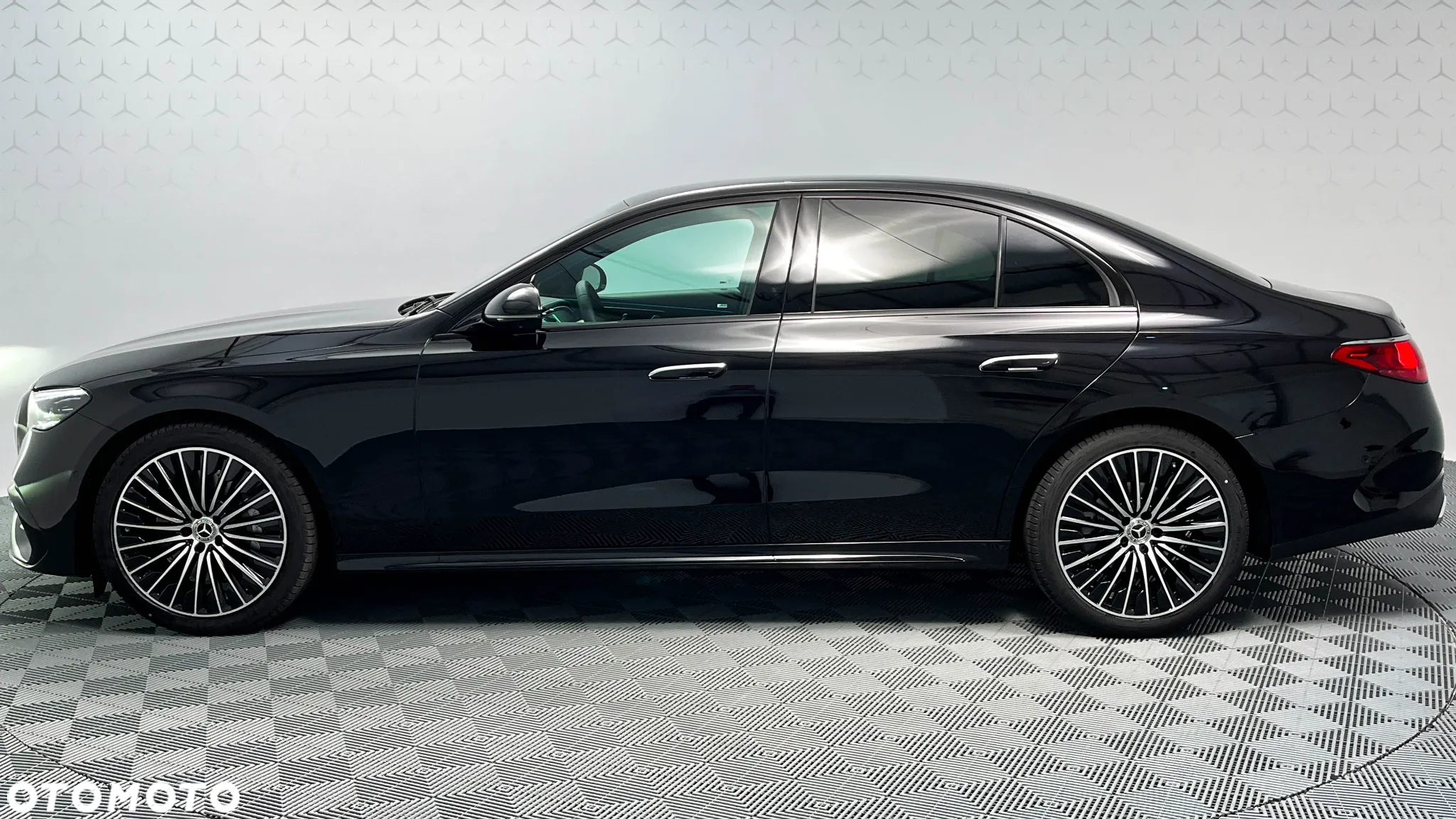 Mercedes-Benz Klasa E 220 d 4-Matic AMG - 6