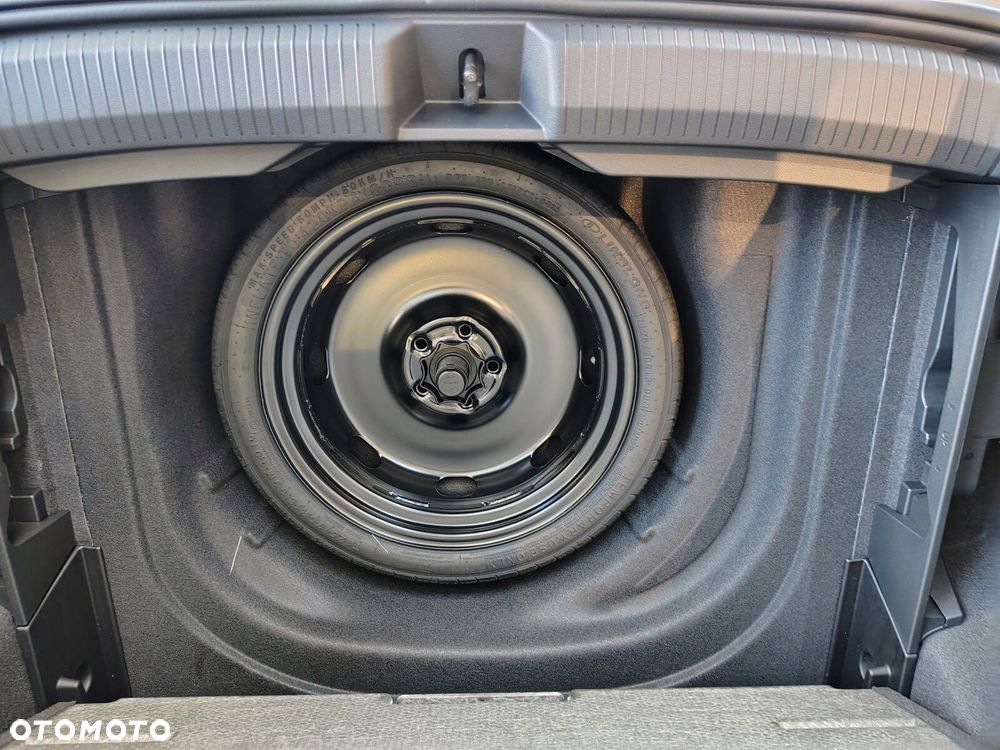 Volkswagen Golf - 8