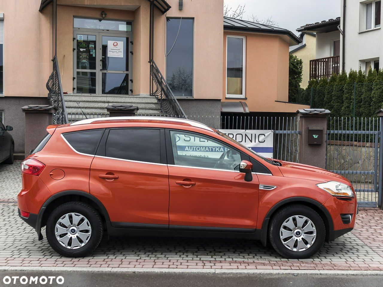 Ford Kuga 2.0 TDCi 2x4 Titanium - 6