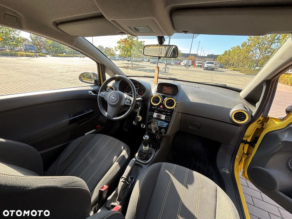 Opel Corsa - 12