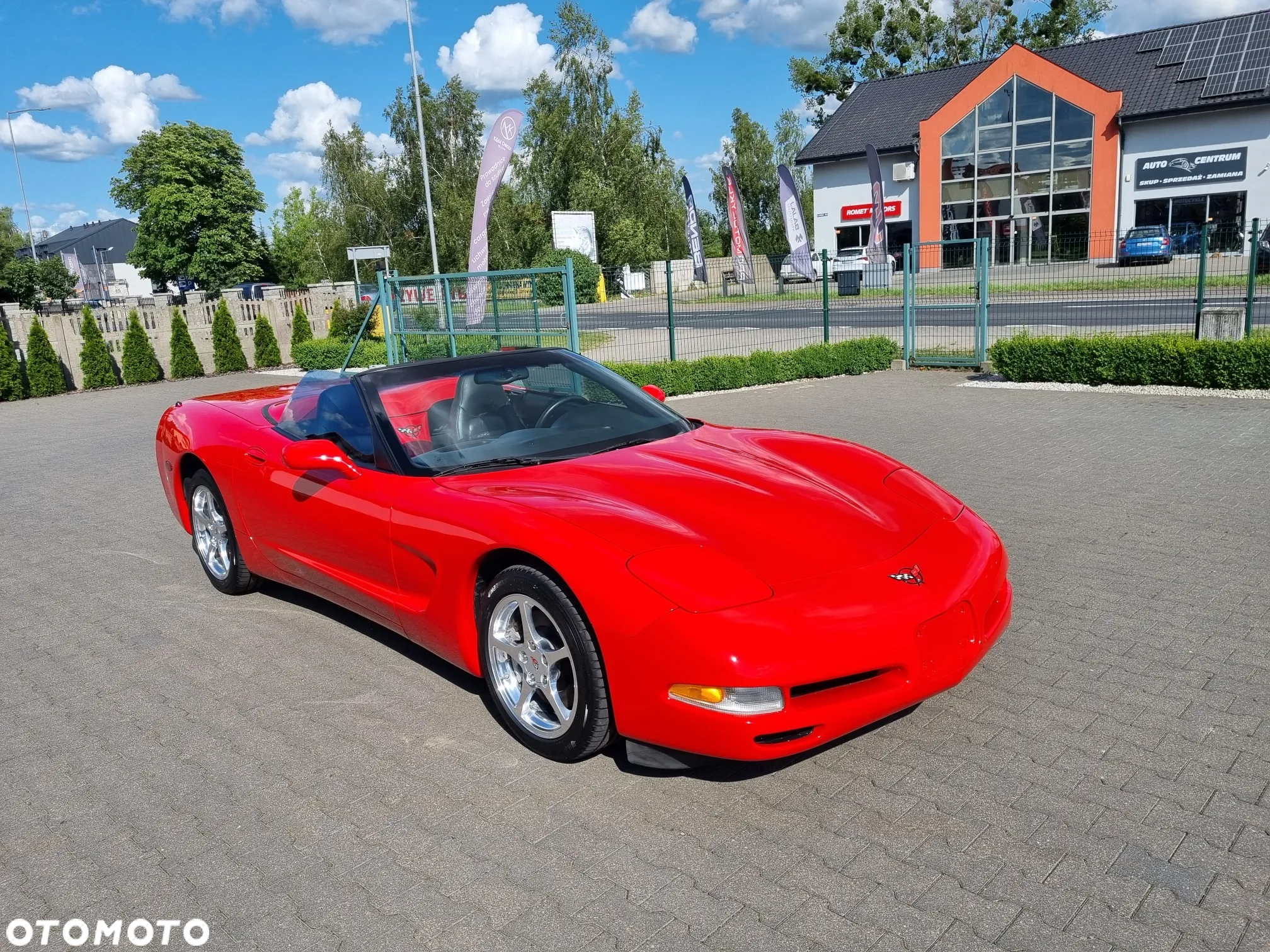 Chevrolet Corvette - 16