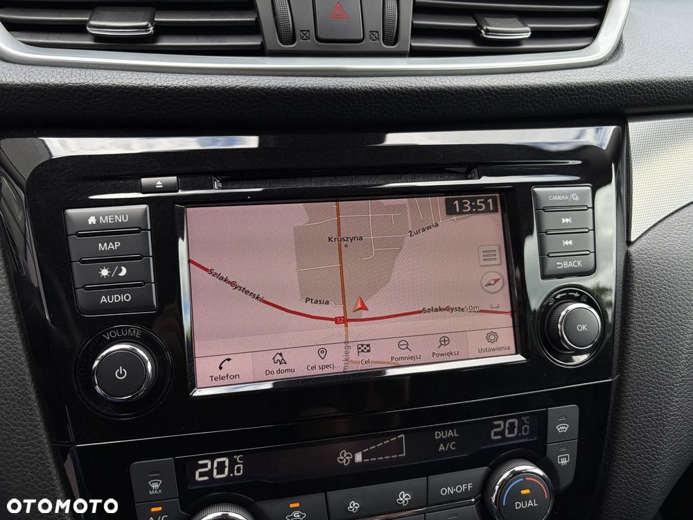 Nissan Qashqai 1.3 DIG-T DCT N-CONNECTA - 25