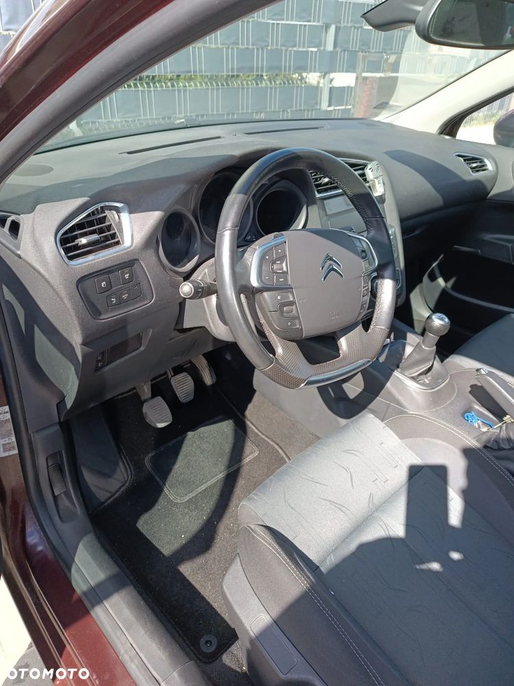 Citroën C4 1.6 HDi Attraction - 4