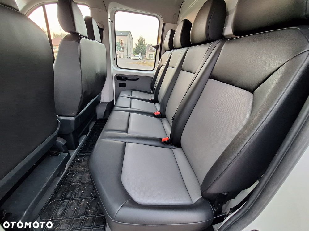 Volkswagen CRAFTER - 21