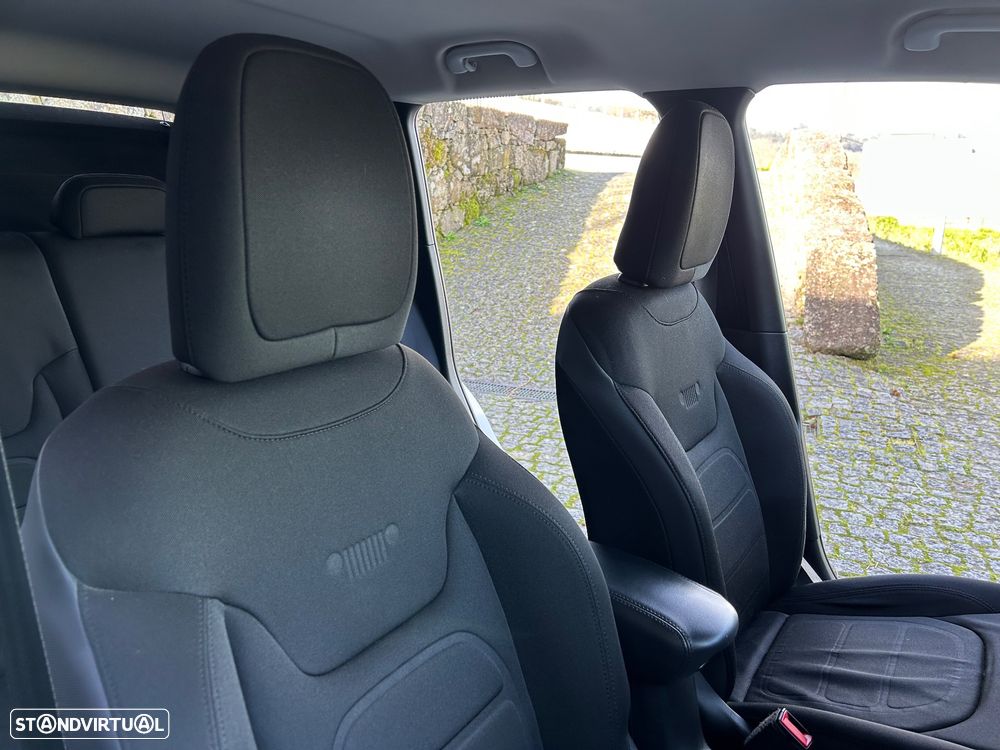 Jeep Renegade 1.6 MJD Limited - 20