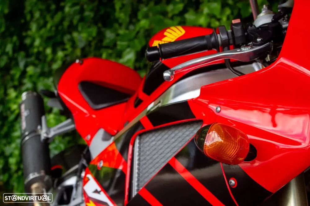 Honda VTR 1000 SP1 - 10